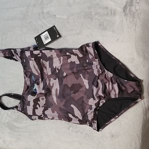 NWT Nike camouflage one piece swimsuit size xs